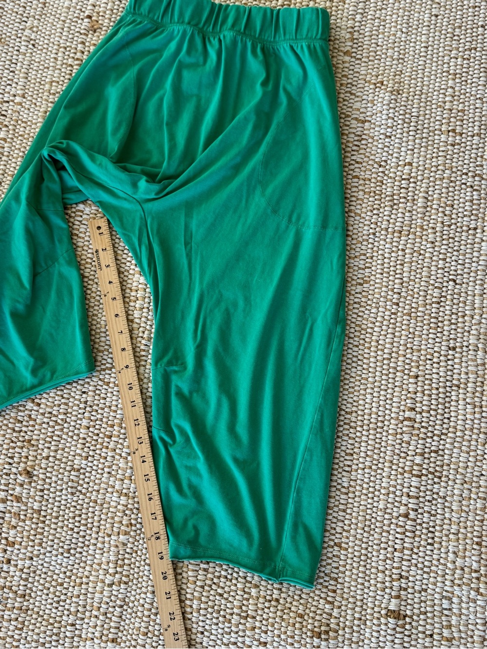Free People Hot Shot Relaxed Wide Barrel Leg Pants Size XS in Green Sheen - Picture 10 of 12